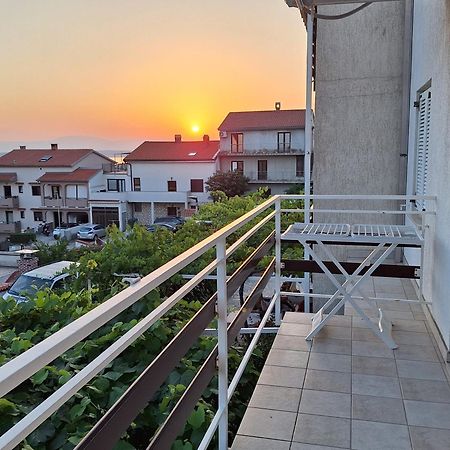 Apartments With A Parking Space Crikvenica - 5553 Luaran gambar