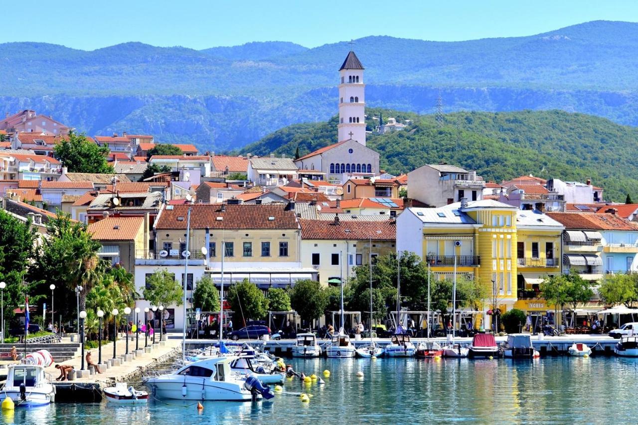 Apartments With A Parking Space Crikvenica - 5553 Luaran gambar